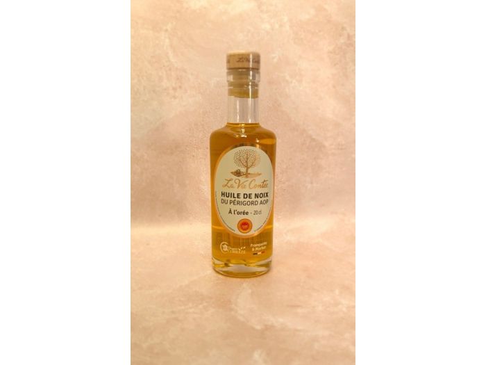 Huile de noix &agrave; l'or&eacute;e origine corr&egrave;ze noix franquette et marbot AOP, boutique La Combe de Job &agrave; Brive et conserverie &agrave; Objat