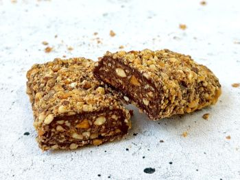Barre de chocolat noir aux noix