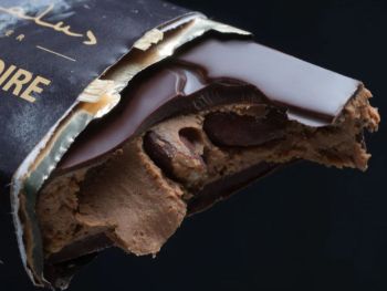 lingots de chocolat pralin&eacute; maison pralus : les barres infernales sont dans votre boutique la combe de job &agrave; brive la gaillarde