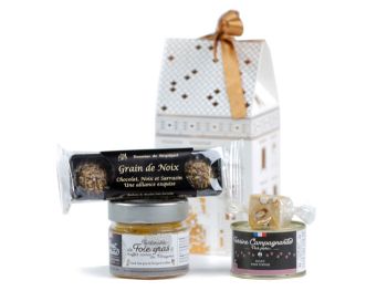 Coffret Secret Santa gourmand 15 euros chalet de No&euml;l blanc et dor&eacute; La Combe de Job Brive Corr&egrave;ze &mdash; foie gras truffe noire chocolat nougat terrine artisanaux