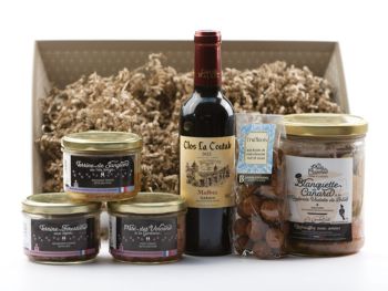 Coffret gourmand du terroir La Combe de Job avec terrines, blanquette de canard, chocolat aux noix et vin rouge de Cahors