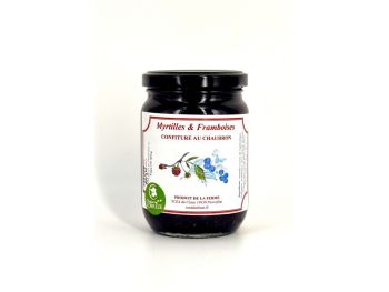 Confiture de myrtilles et framboises produite en Corrèze près d'Uzerche