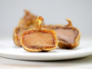 Figues fourr&eacute;es au foie gras artisanal de Corr&egrave;ze La Combe de Job