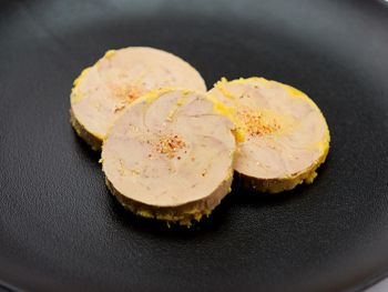 Foie gras de canard entier fabriqu&eacute; pr&egrave;s de Brive par La Combe de Job