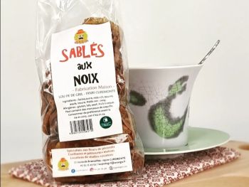 Sabl&eacute;s aux noix fabriqu&eacute;s par Lou P&eacute; D&eacute; Gril Curemonte en Corr&egrave;ze, boutique La Combe de Job Brive et conserverie Objat