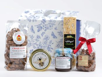 Cadeau gourmand 100% sucr&eacute;e 2026 La Combe de Job Brive Corr&egrave;ze : noix cacao B&eacute;quignol miel Butineuse Gaillarde nougat pistache confiture figue noix croquant noisette