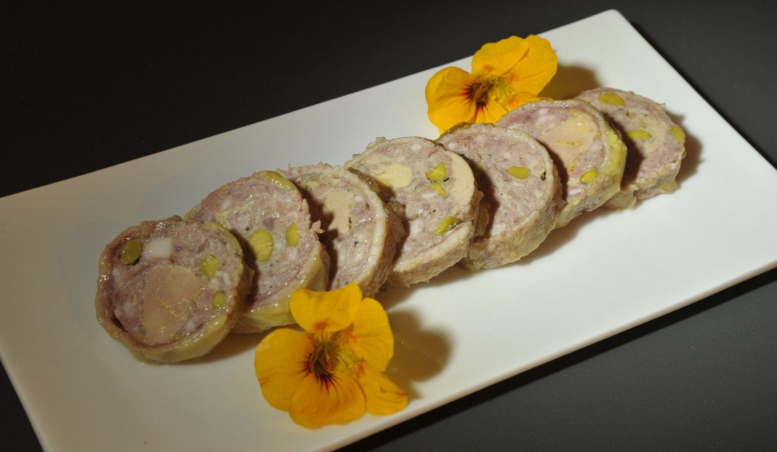 Cou de canard farci au foie gras