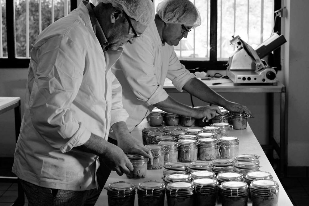 fabrication du foie gras dans notre conserverie artisanale à brive